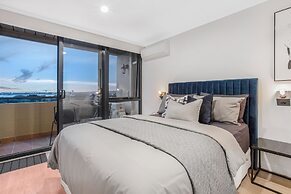 Spectacular Views South Perth1br