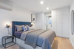 Spectacular Views South Perth1br