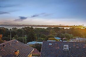 Spectacular Views South Perth1br