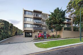 Spectacular Views South Perth1br