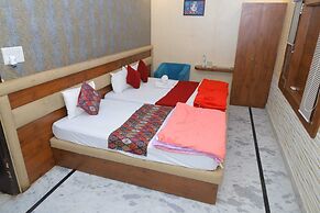Soni's Mansion-100m from Khajuraho Temples