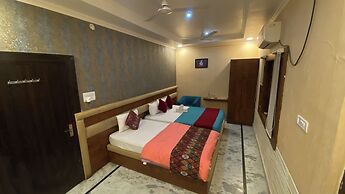 Soni's Mansion-100m from Khajuraho Temples