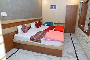 Soni's Mansion-100m from Khajuraho Temples