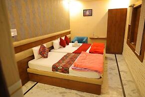 Soni's Mansion-100m from Khajuraho Temples