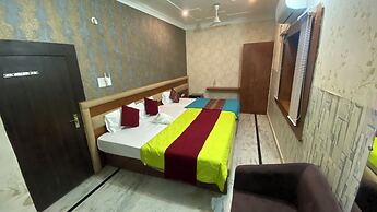 Soni's Mansion-100m from Khajuraho Temples