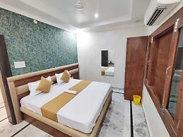 Soni's Mansion-100m from Khajuraho Temples