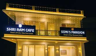 Soni's Mansion-100m from Khajuraho Temples