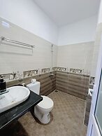 Ania Beachside Hotel Da Nang