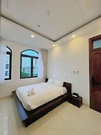 Ania Beachside Hotel Da Nang