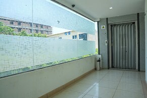 Hotel Grand Leela Krishna