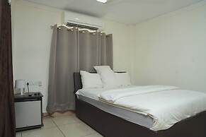 Hotel Grand Leela Krishna