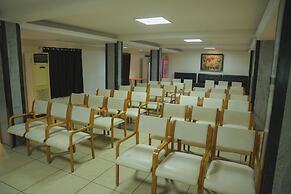 Hotel Grand Leela Krishna