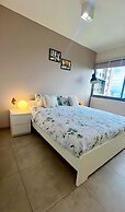Sea View-high Floor 2 Bed Room Excellent Location