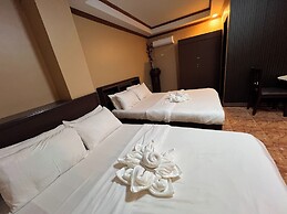 Rossa Hotel
