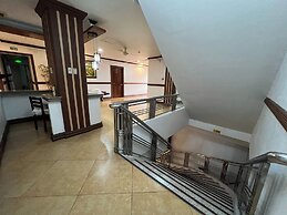 Rossa Hotel