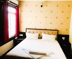 The Metropol Hotel Siwan