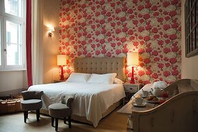 Nove Guest House