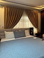 D Barfi Executive Lodge