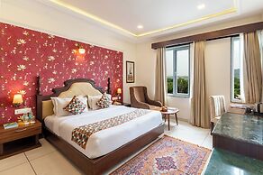 The Colonial Hotel Lake View Rooms