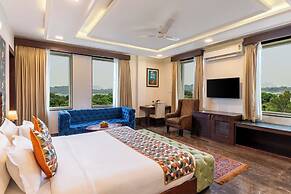 The Colonial Hotel Lake View Rooms