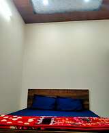 Mahadev guest house Varanasi