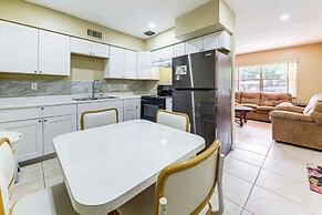 3 Mi to Dania Beach Pier: Convenient Apartment!