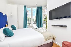 Charming and Cosy Flat Next to the Eiffel Tower