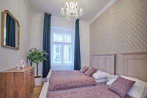 National Theatre Elegance Residence