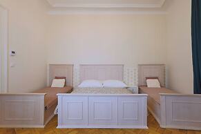 National Theatre Elegance Residence