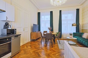 National Theatre Elegance Residence