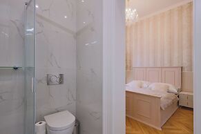 National Theatre Elegance Residence