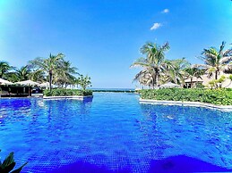Deluxe Villa Beach Front