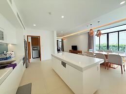 Deluxe Villa Beach Front