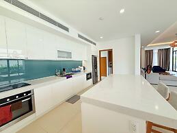 Deluxe Villa Beach Front