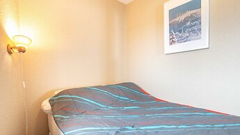 Valley-view Apartment in Chamrousse