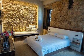 The Saints Inn