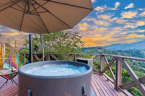 Roots Eco House
