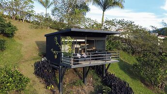 Roots Eco House