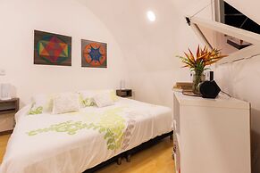 Roots Eco House