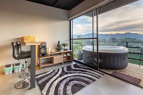 Roots Eco House