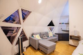 Roots Eco House
