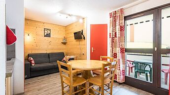 Cosy Apartment in Morillion With Balcony