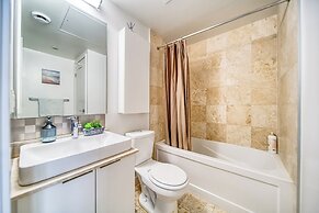 Maple Suites Toronto Downtown