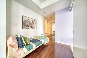 Maple Suites Toronto Downtown