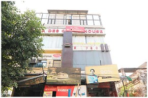 Hotel M-E-T-R-O Regency Lucknow
