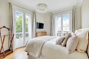 Elegant Apt 2bdr- Arc de Triomphe / Champs-elysees