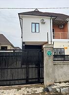 R-Oak Hotels and Apartments