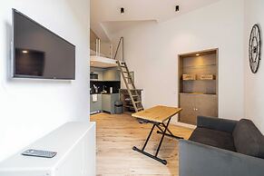 A/C Mezzanine Apt 1br/2p - Place Garibaldi