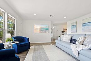 Waterfront Serenity Steps to Beach Fire Pit BBQ
