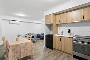 Cozy Stays - Private Rooms